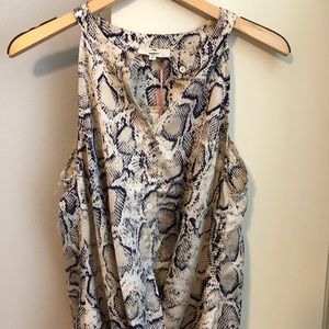 Python tank size medium